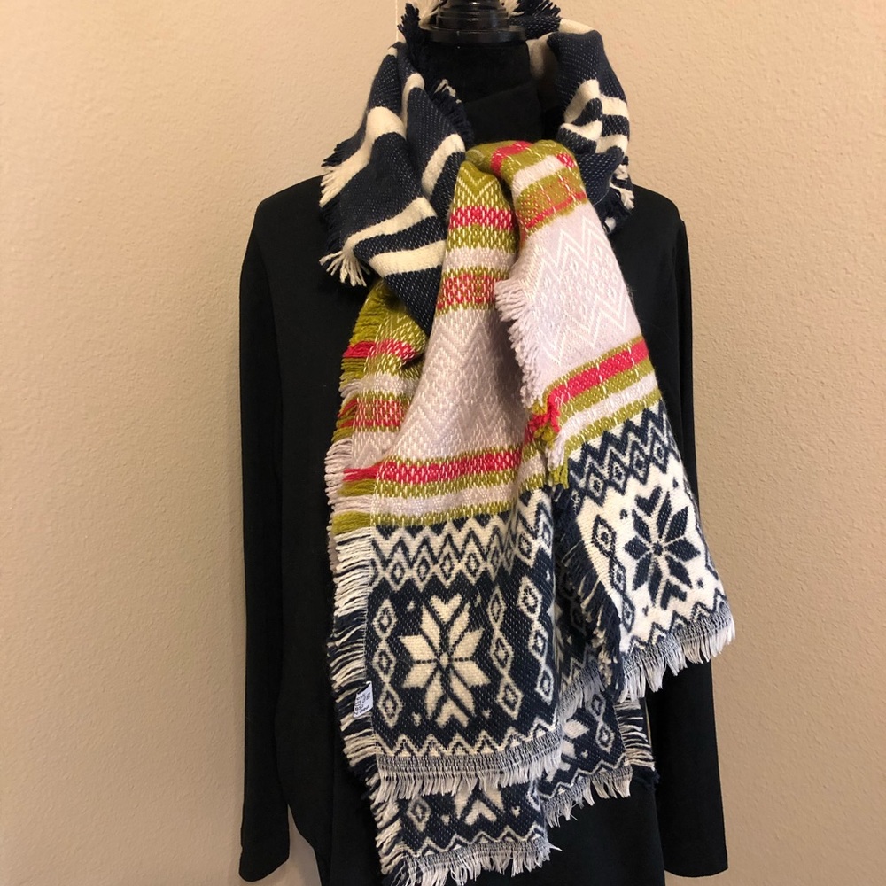 Snowflake Scarf